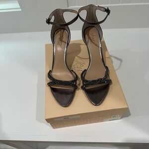 Jewel Badgley Mischka, size 8.5, never worn, paid $77, color bronze